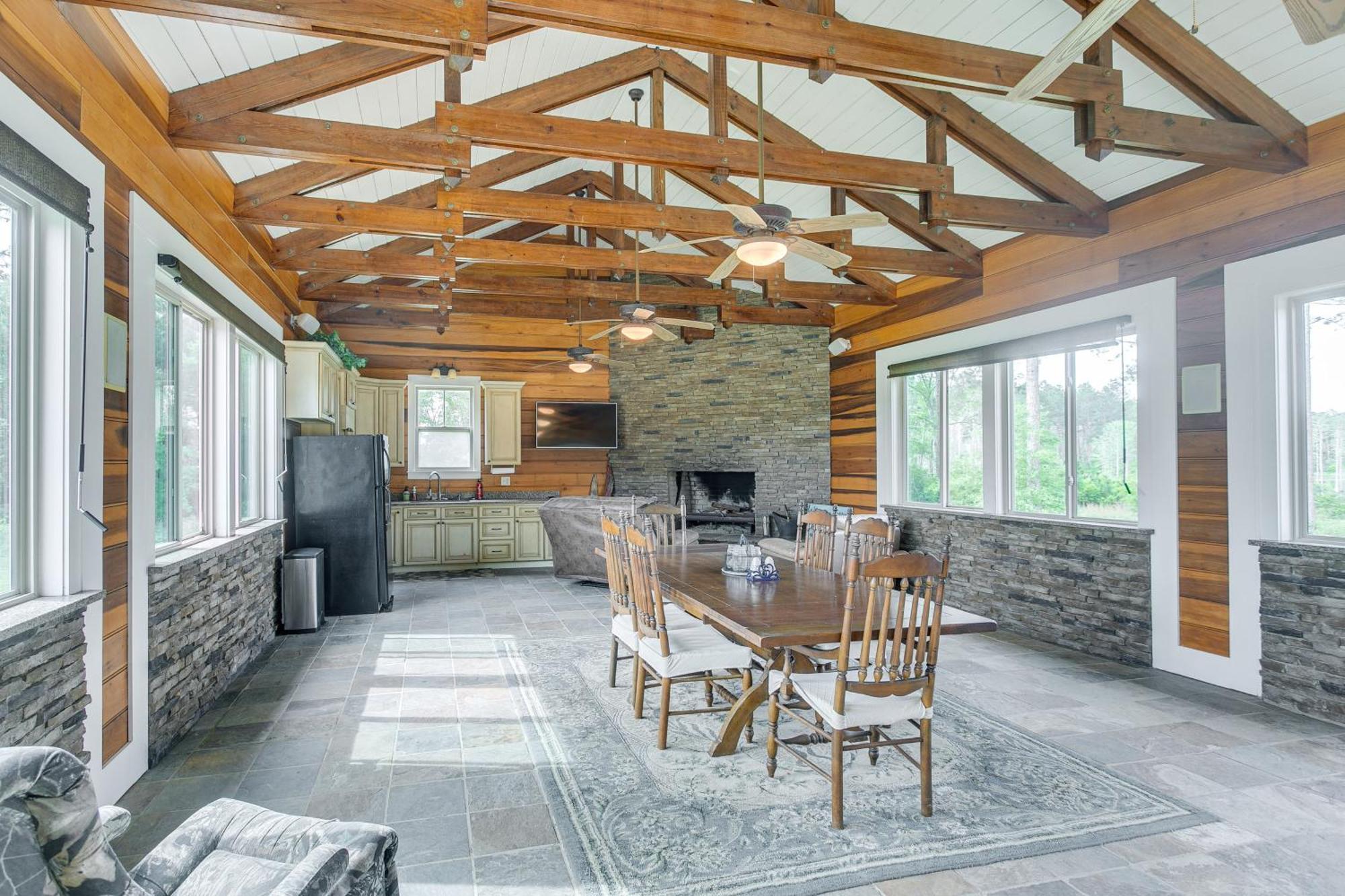 Secluded Home With Deck - Near Downtown Fitzgerald! Esterno foto